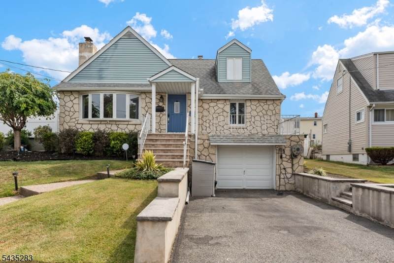 12 Calvin Ave - Photo 1