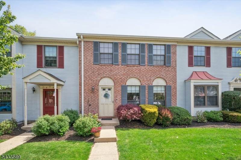 276 Penns Way - Photo 1