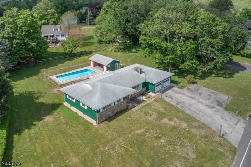 7 Mosle Rd - Photo 1