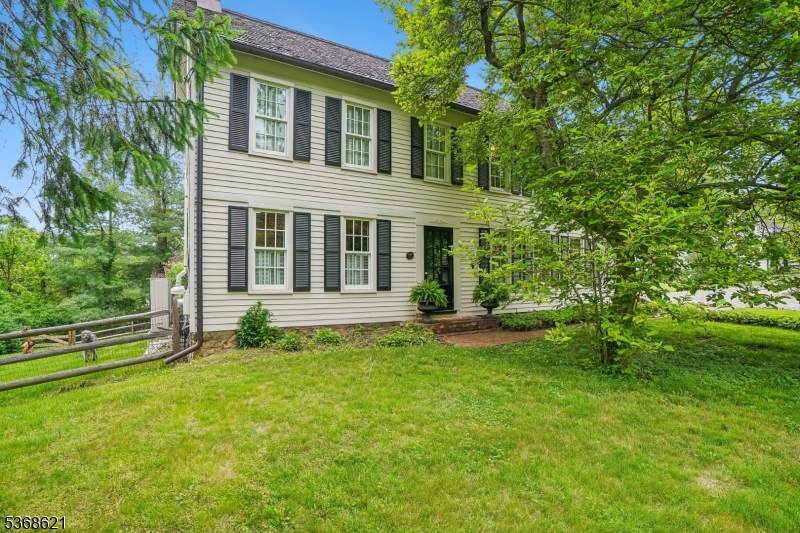 32 Potterstown Rd - Photo 1