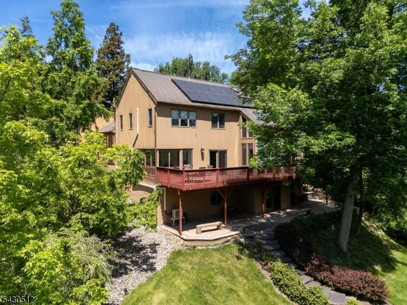 33 Murray Dr - Photo 1
