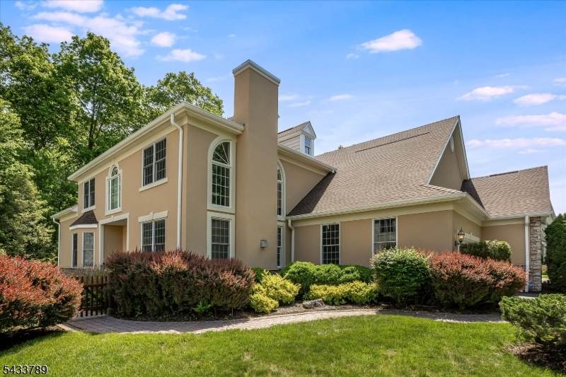 16 Wyckoff Way - Photo 1