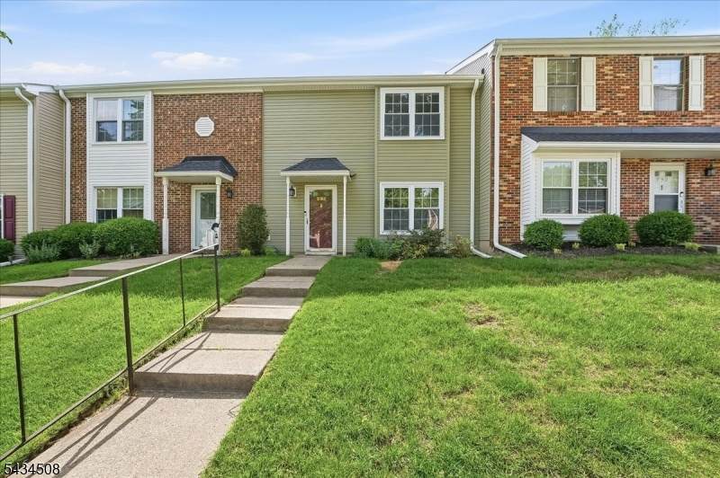 293 Gettysburg Way - Photo 1