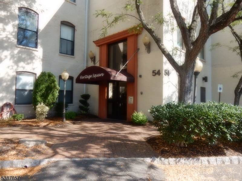 54 W Cherry St - Photo 1