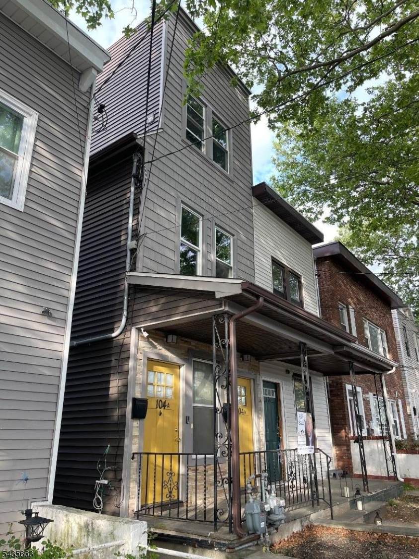 104 A Yale Ave - Photo 1