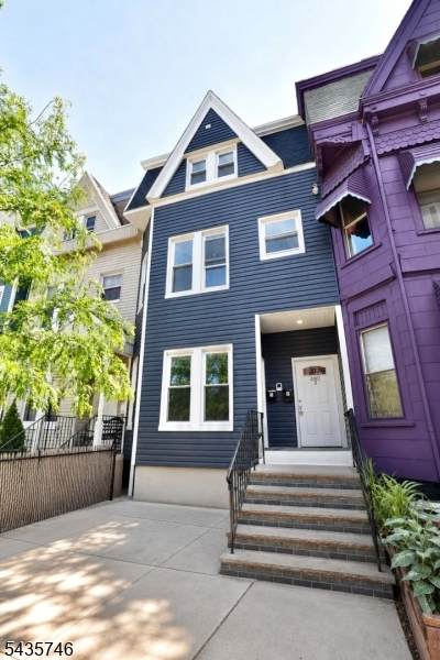 480 Bergen Ave - Photo 1