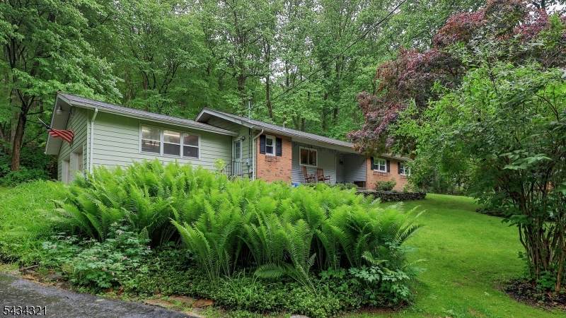 383 Tunnel Rd - Photo 1