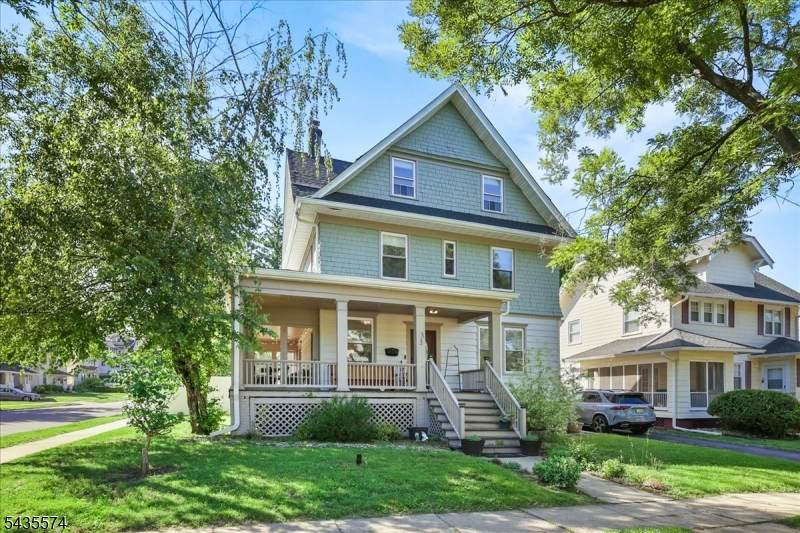 33 Morse Ave - Photo 1