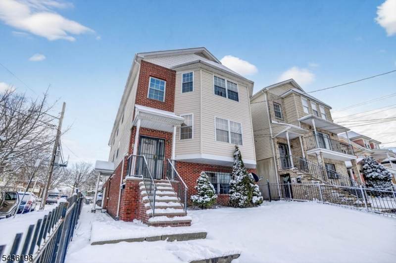 26 Clinton Pl - Photo 1