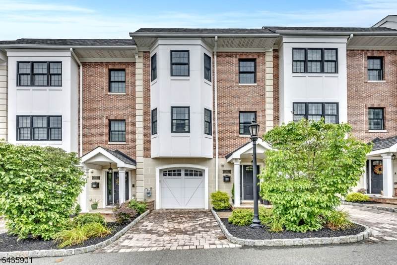 10 Central Ave - Photo 1