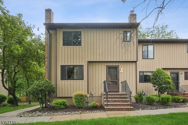 38 Park St - Photo 1