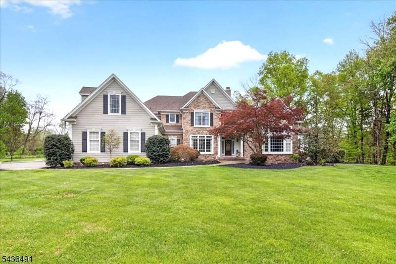 3 Raymond Ln - Photo 1