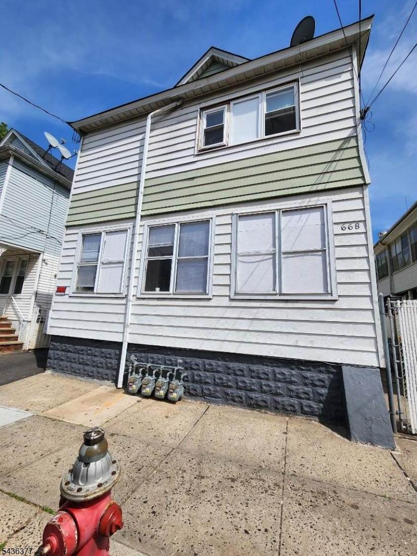 668 Clarkson Ave - Photo 1