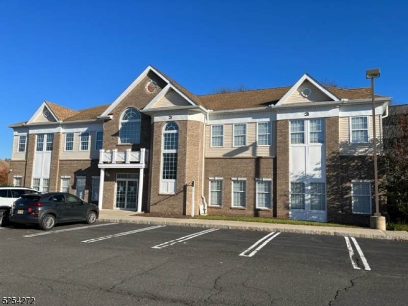 8 Wills Way - Photo 1