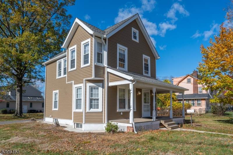 238 Van Ave - Photo 1