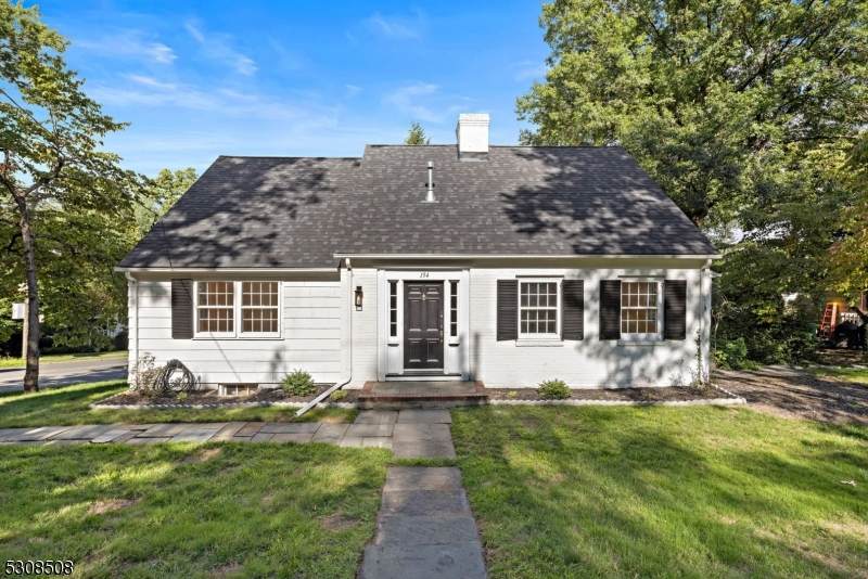 154 N Franklin Tpke - Photo 1