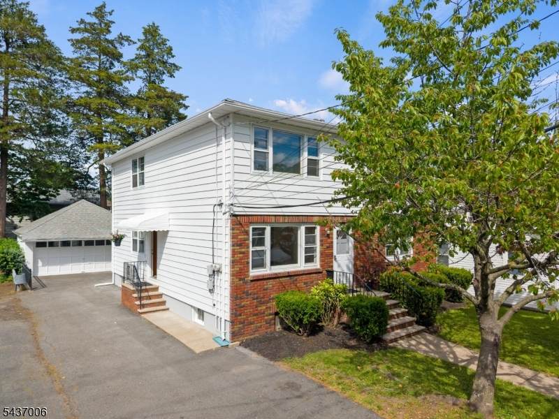 384 Delawanna Ave - Photo 1