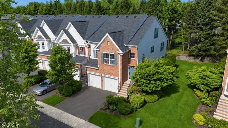 330 Winthrop Dr - Photo 1
