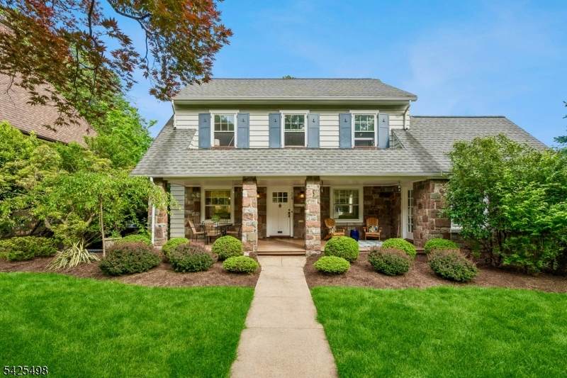 24 Mayhew Dr - Photo 1