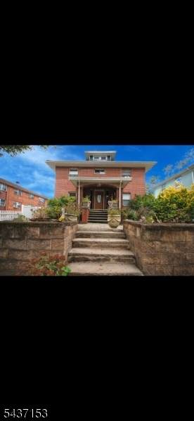 434 Conover Ter - Photo 1