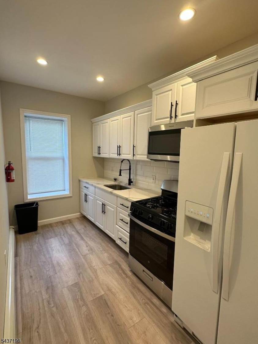 1057 E Jersey St - Photo 1