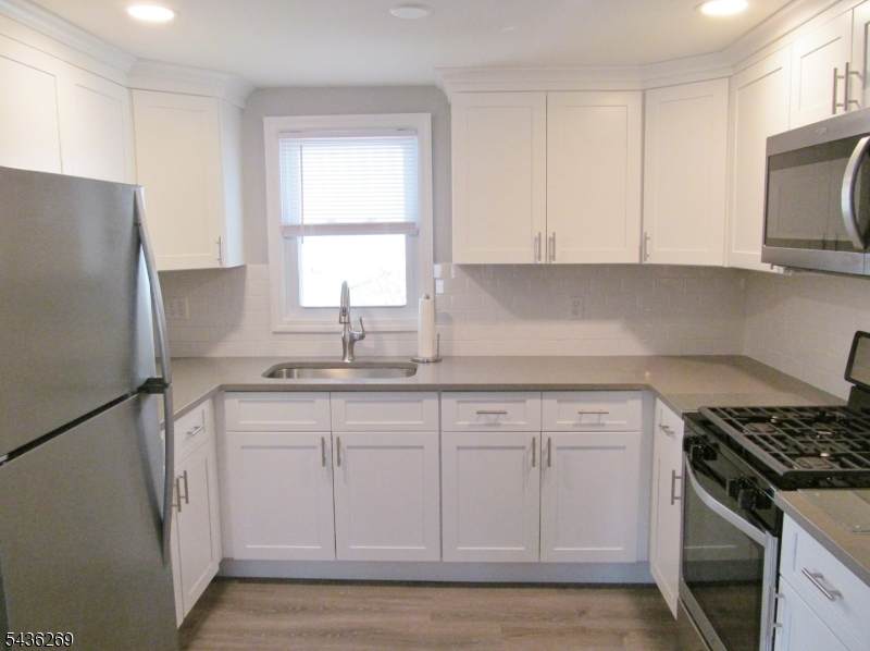 11 Meehan Ave - Photo 1