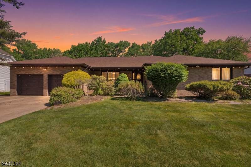 16 Cutter Ave - Photo 1