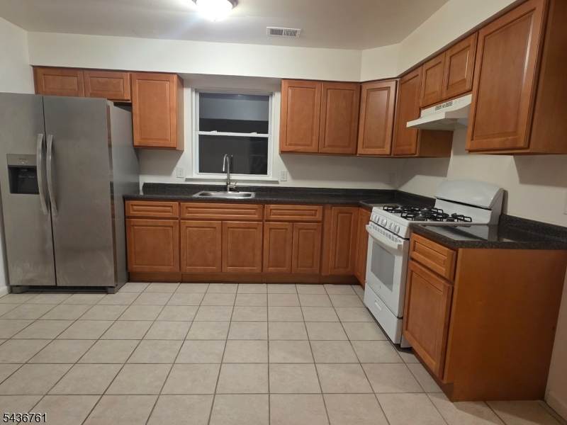445 Elizabeth Ave - Photo 1