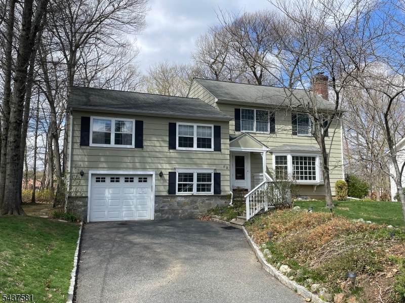 52 Dellwood Avenue - Photo 1