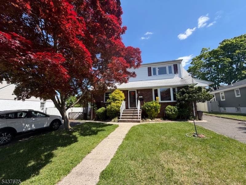 125 Mckinley Ave - Photo 1