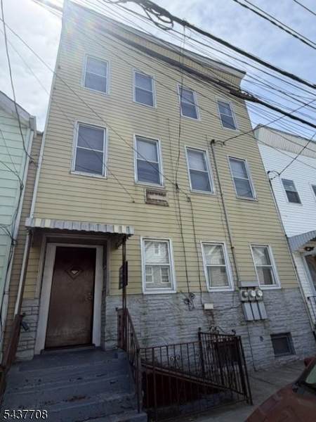35 Vincent St - Photo 1