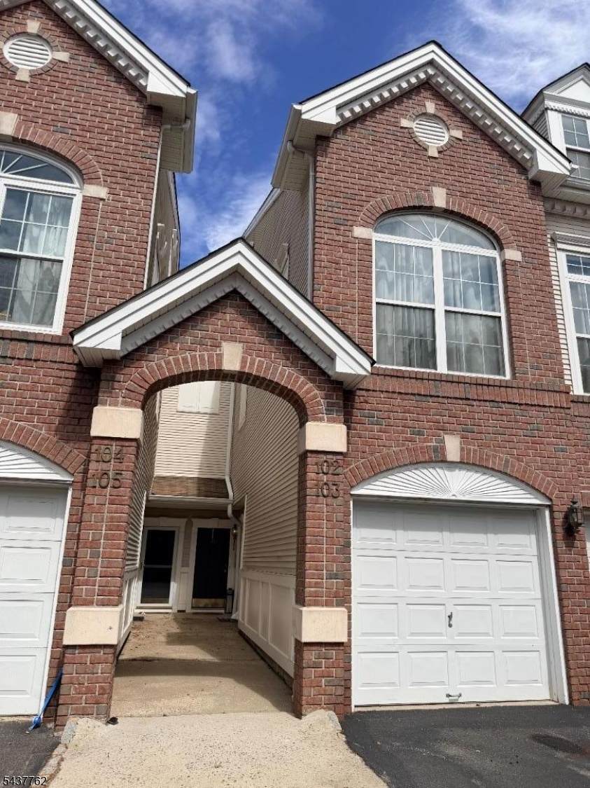 102 Riverwalk Way - Photo 1