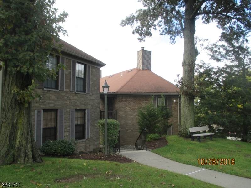 181 Long Hill Road 2-5 - Photo 1