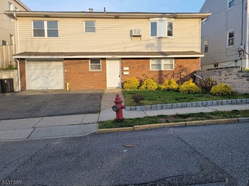 15 Dell Glen Ave - Photo 1