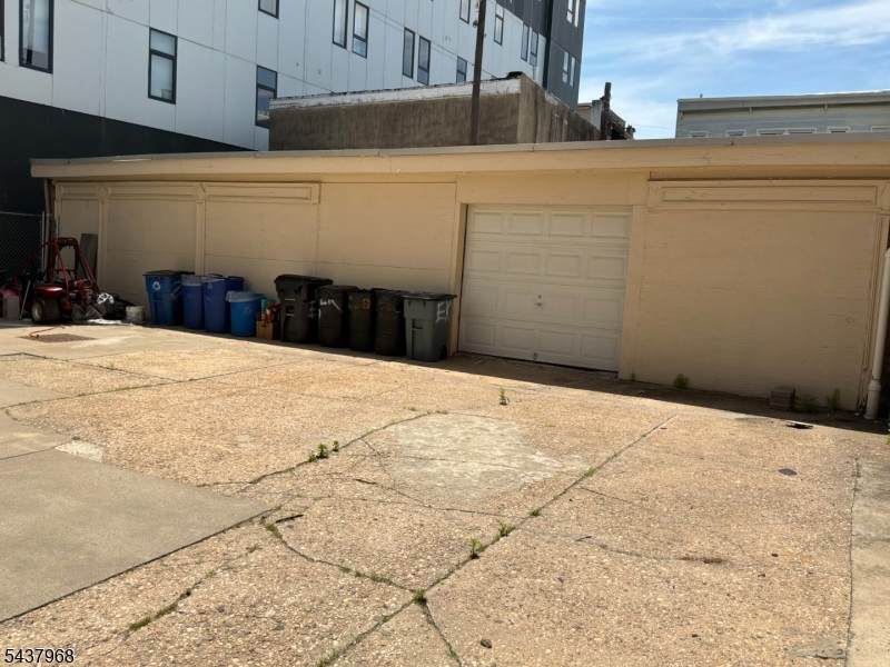 269 E Kinney St - Photo 1
