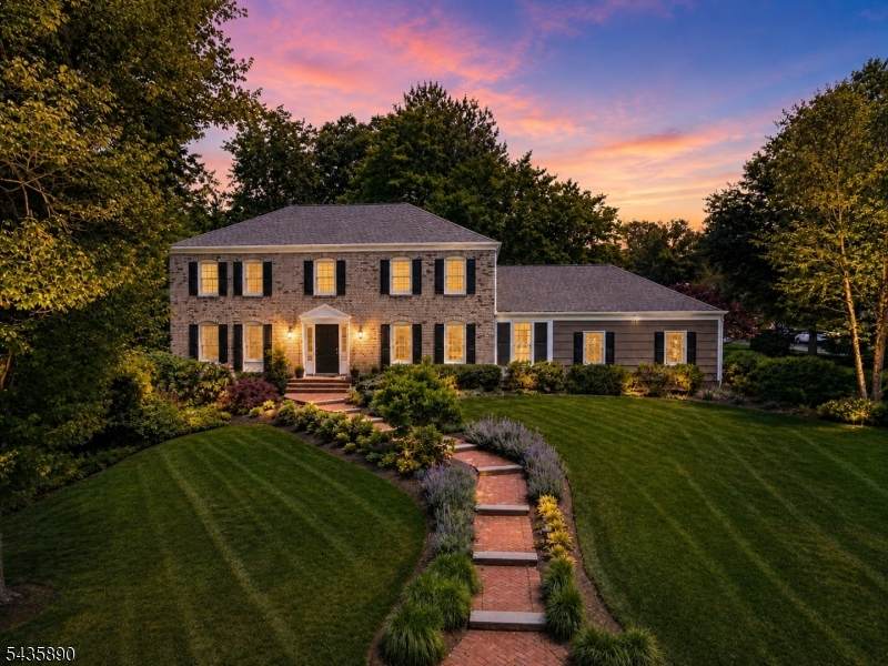 52 Hampton Rd - Photo 1
