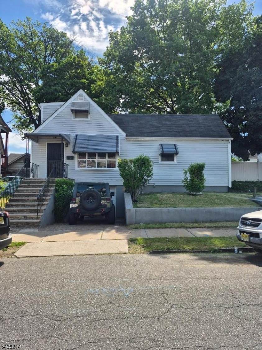 369 E 28Th St - Photo 1