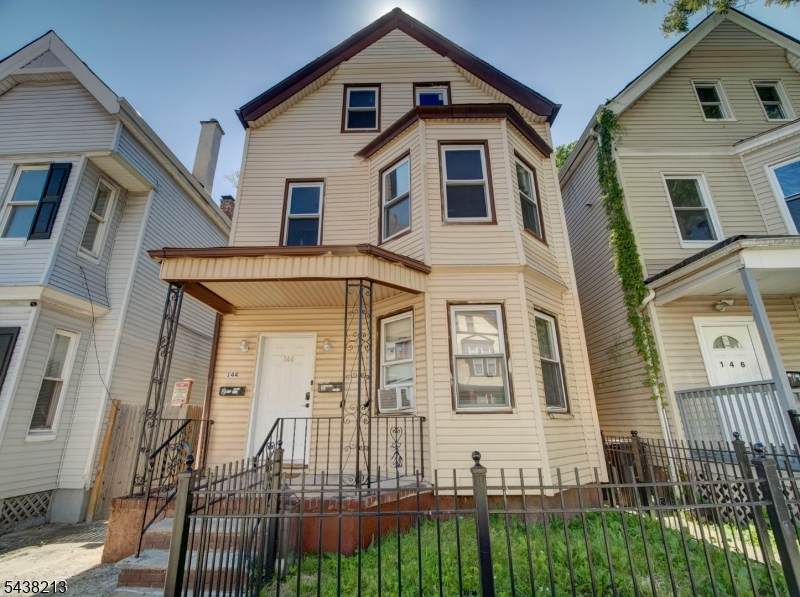 144 Steuben St - Photo 1