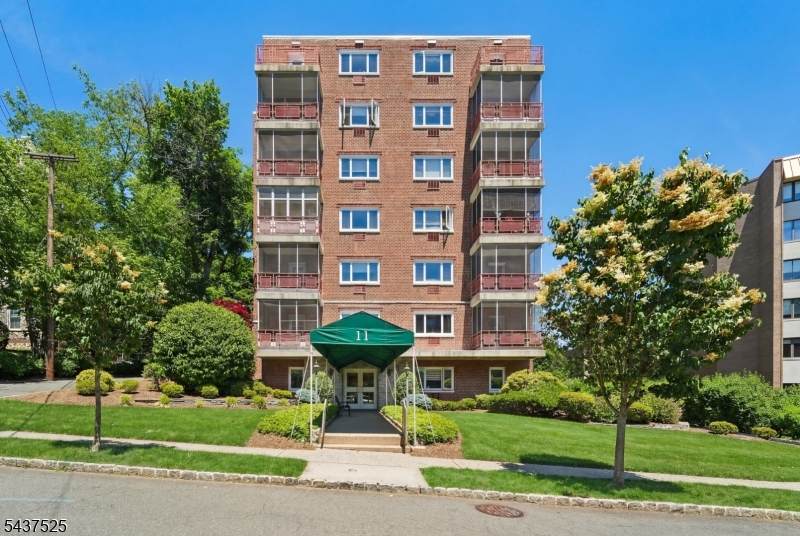 11 Euclid Ave - Photo 1