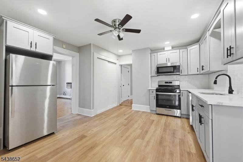 508 2Nd St - Photo 1