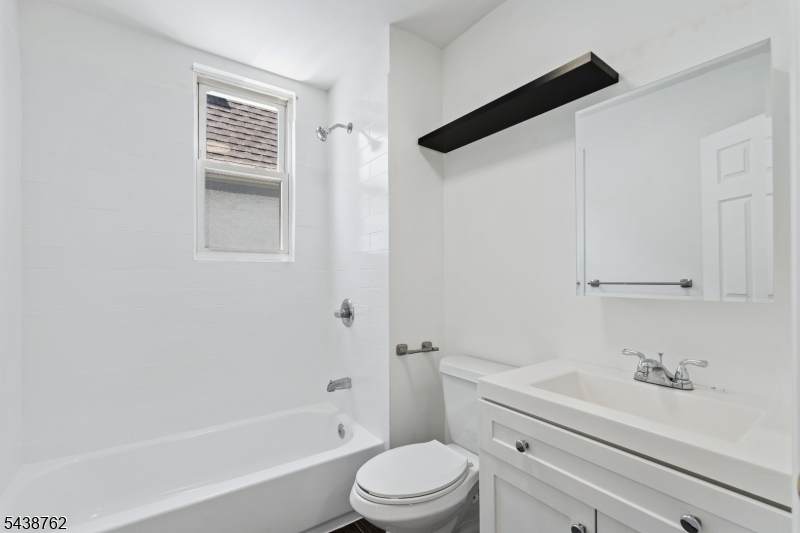 1043 Hunterdon St - Photo 1