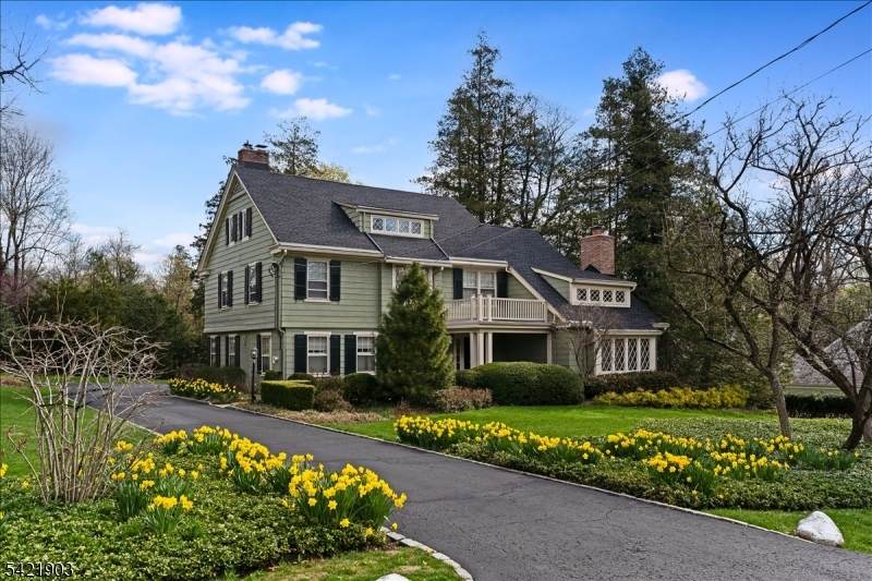 44 West Rd - Photo 1