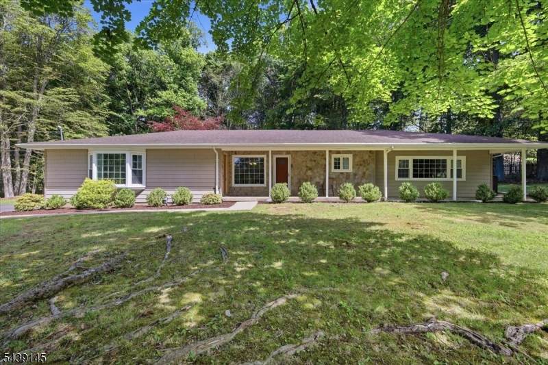 261 Eyland Ave - Photo 1