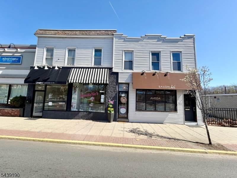 522 Bloomfield Ave - Photo 1