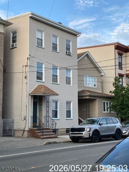 217 Walnut St - Photo 1