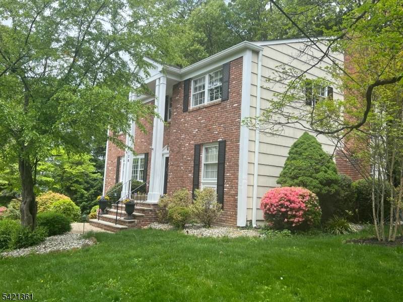 126 Wentworth Dr - Photo 1