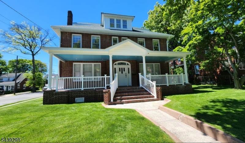 110 Hansbury Ave - Photo 1