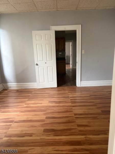 121 Smith St - Photo 1