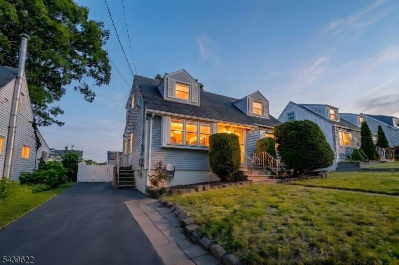 68 16Th Ave - Photo 1