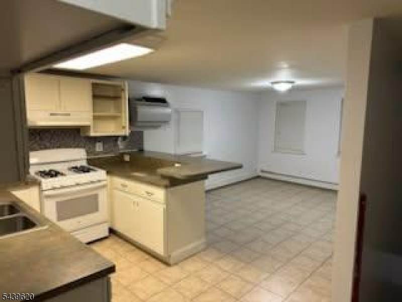 221 Delaware St - Photo 1